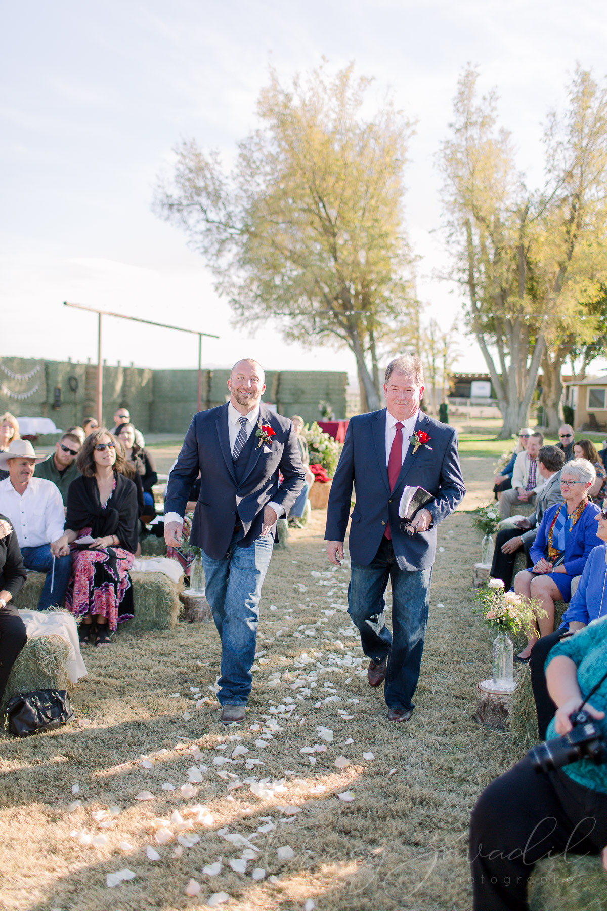 Groom and pastor